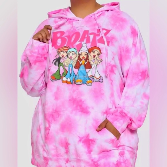 🆕Bratz tiedye hoodie, multicolor graphic design, kangaroo pouch,hood ties NWOT - Picture 2 of 9